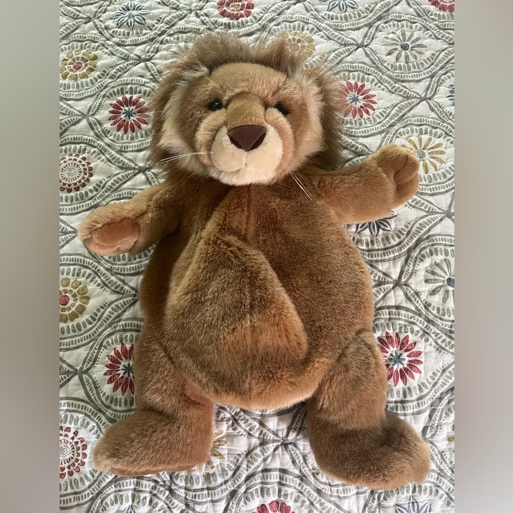 A&A Plush Lion Backpack